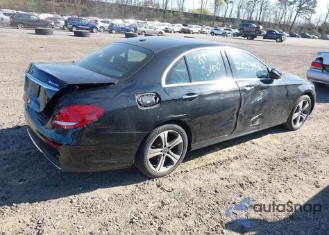 2016 Mercedes-Benz C 300 4Matic/Luxury 4Matic/Sport 4Matic из США, поврежденный, VIN 55SWF4KB4GU146426